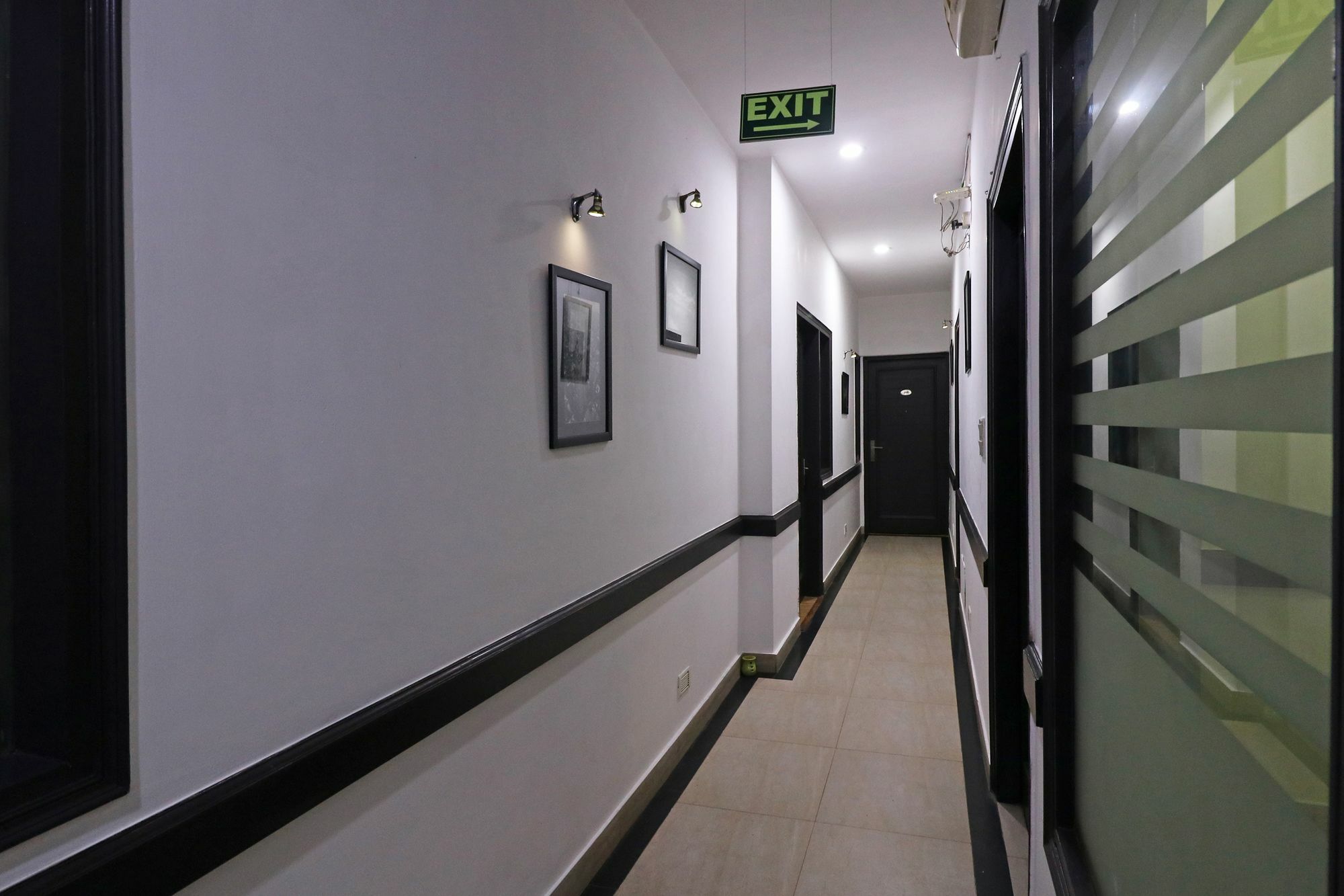 Hotel Chalet New Delhi Exterior photo