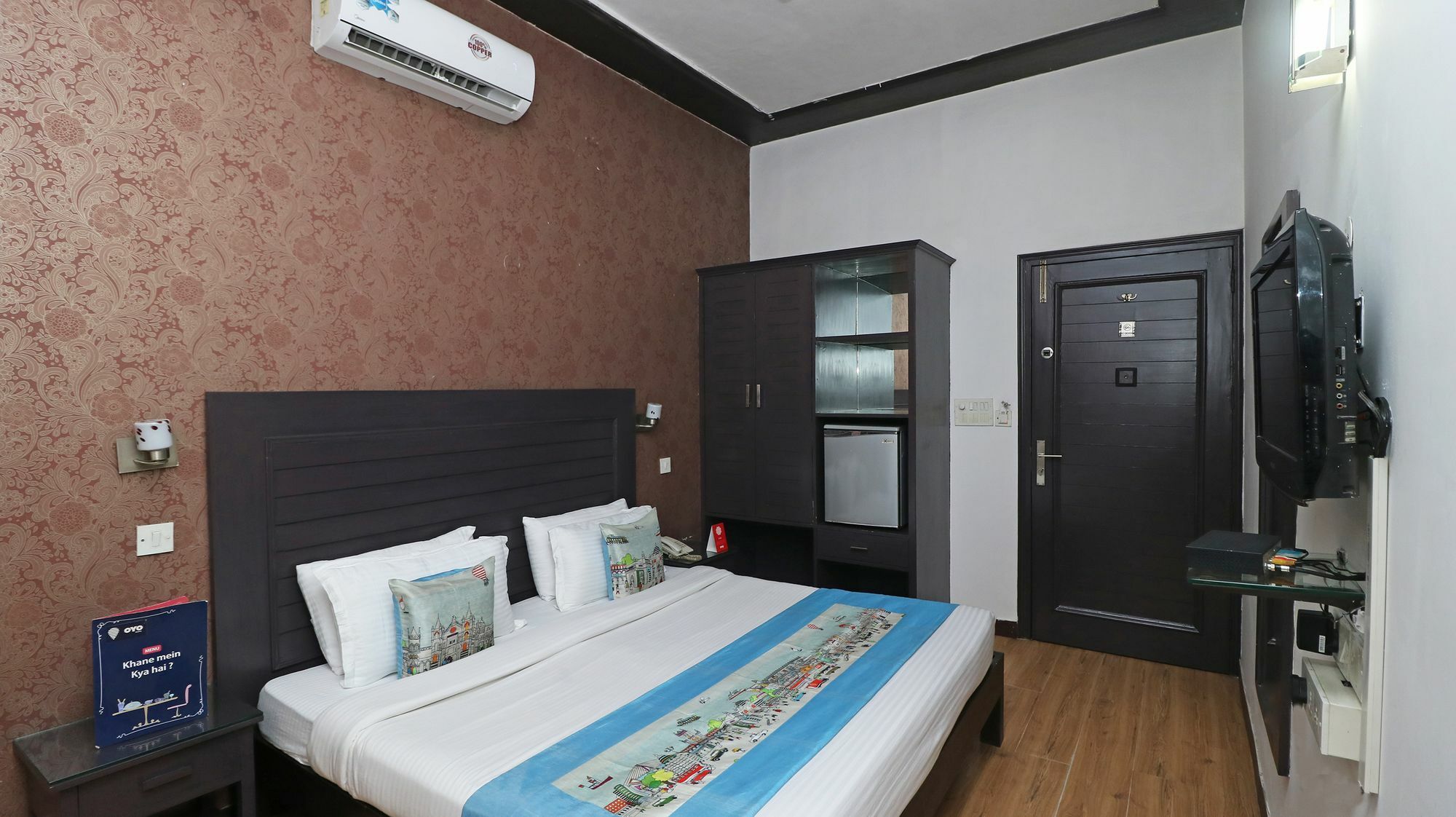 Hotel Chalet New Delhi Exterior photo